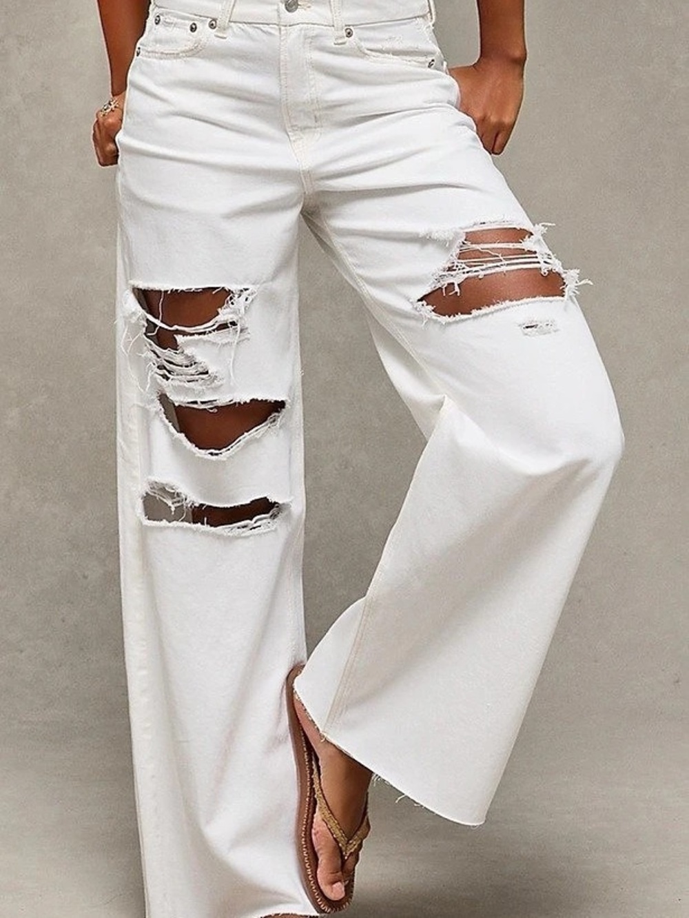American Eagle Curvy Super High-Waisted Baggy Wide-Leg Jean White